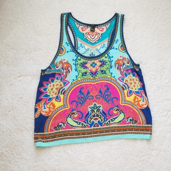 Forever 21 Pattern Tank - Picture 4 of 4